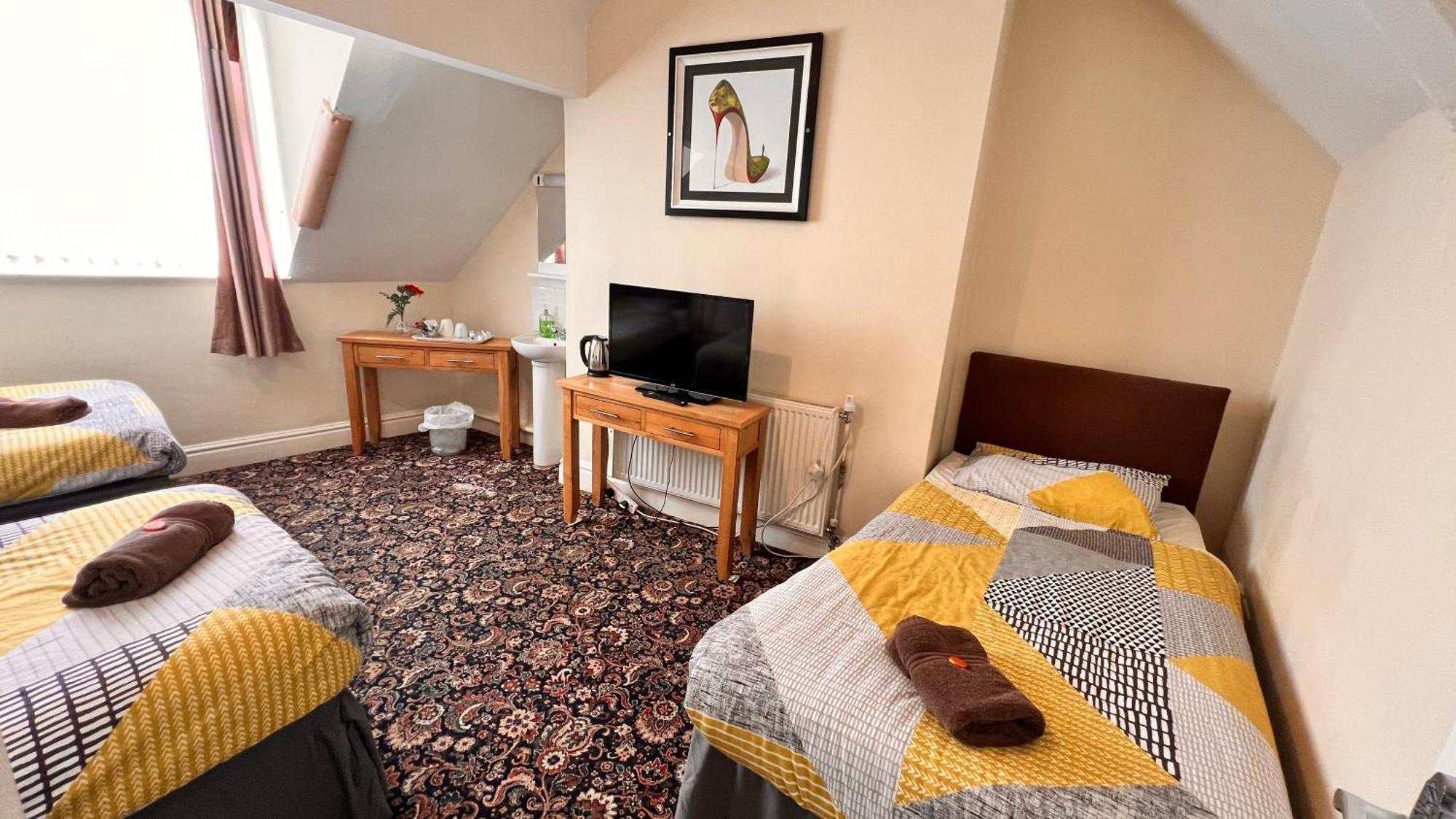 Castle Lodge Guest House 86-88 Sheil Rd L6 3Af Liverpool Ngoại thất bức ảnh