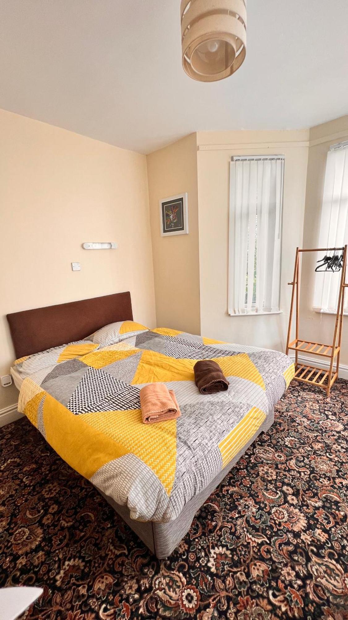 Castle Lodge Guest House 86-88 Sheil Rd L6 3Af Liverpool Ngoại thất bức ảnh