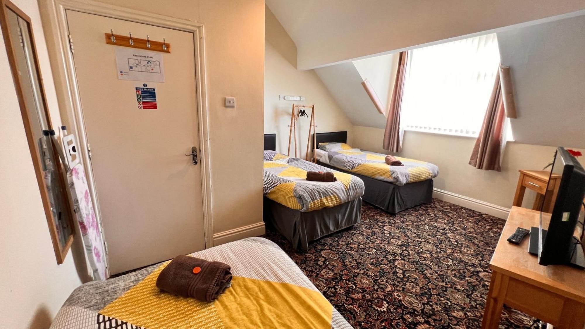 Castle Lodge Guest House 86-88 Sheil Rd L6 3Af Liverpool Ngoại thất bức ảnh