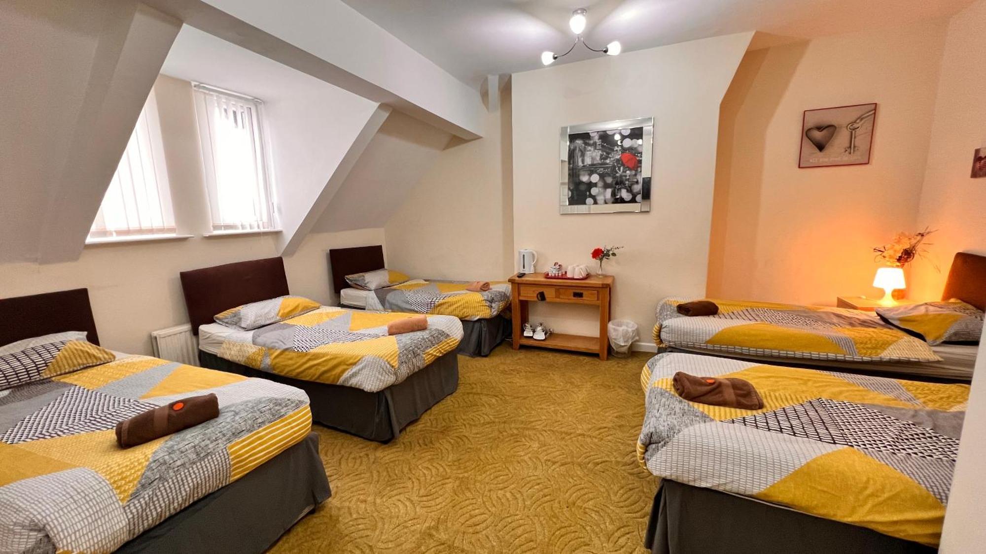 Castle Lodge Guest House 86-88 Sheil Rd L6 3Af Liverpool Ngoại thất bức ảnh