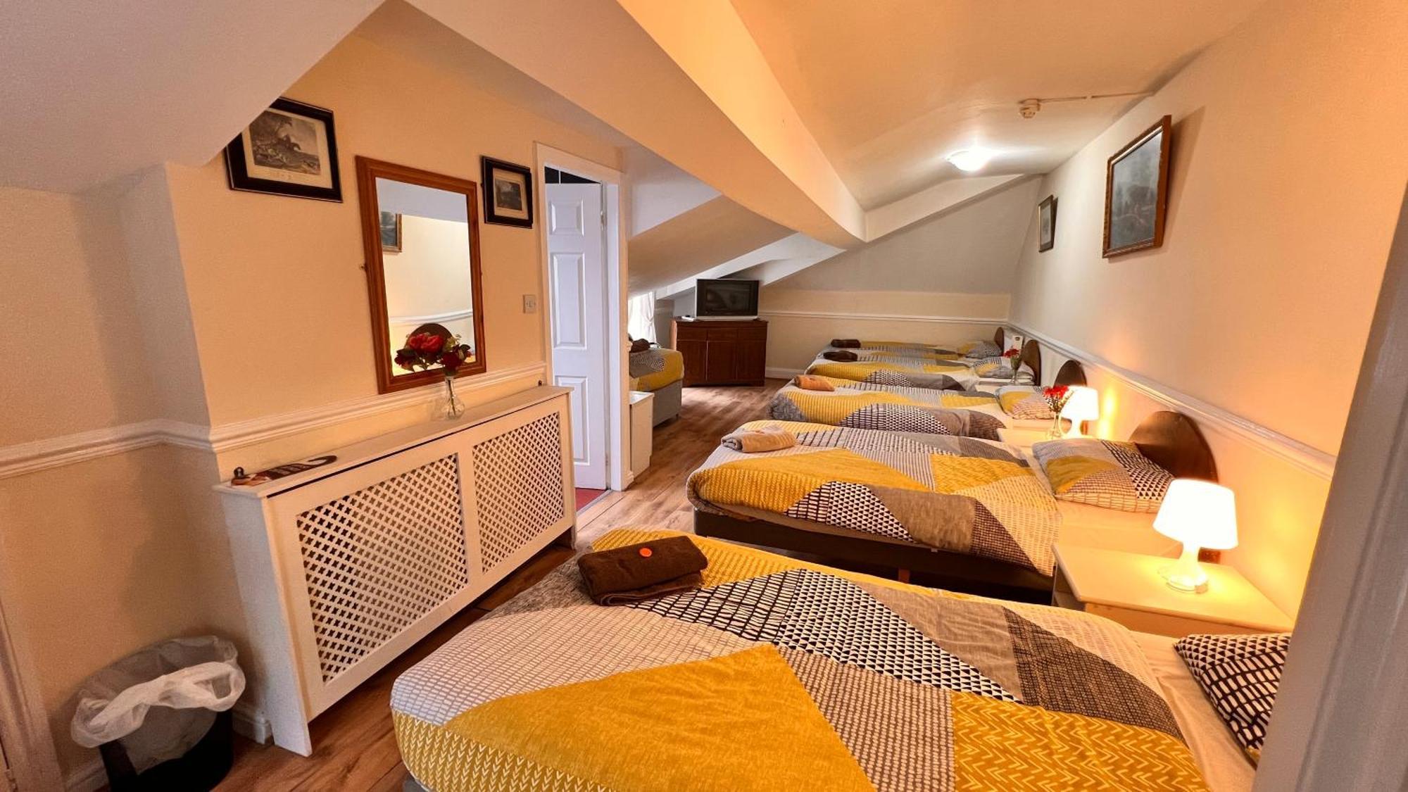Castle Lodge Guest House 86-88 Sheil Rd L6 3Af Liverpool Ngoại thất bức ảnh