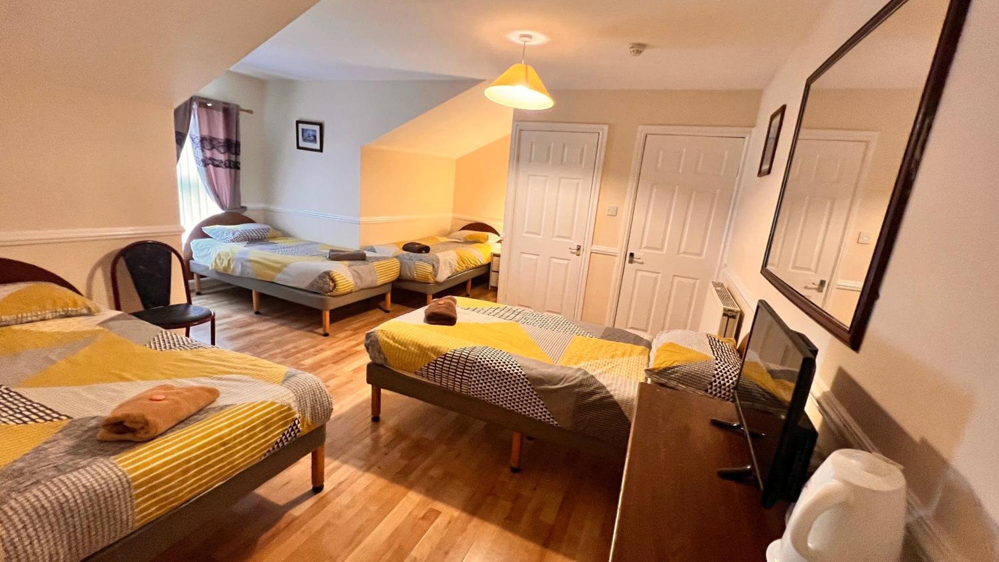 Castle Lodge Guest House 86-88 Sheil Rd L6 3Af Liverpool Ngoại thất bức ảnh