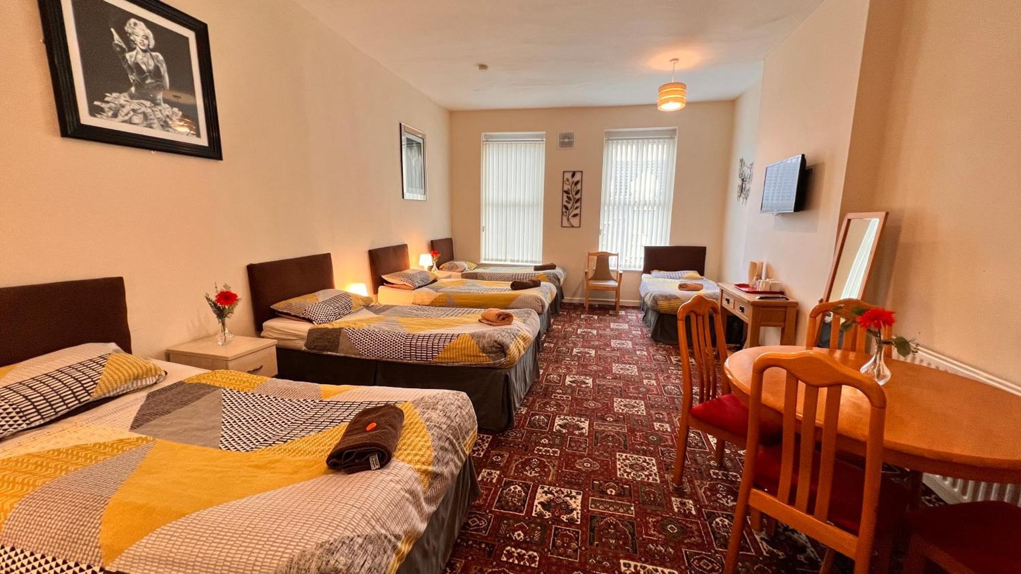 Castle Lodge Guest House 86-88 Sheil Rd L6 3Af Liverpool Ngoại thất bức ảnh